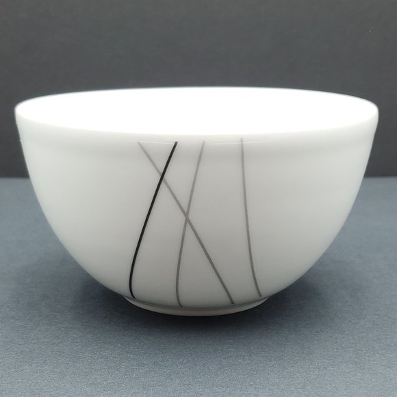Tabletops Gallery 365 Alec Soup Cereal Dessert Ice Cream Bowls Black Gray Lines - Picture 3 of 7